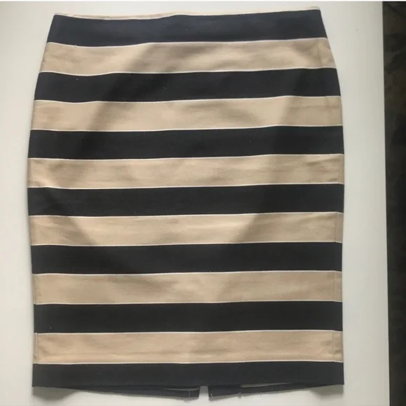 Loft - Picture 4 of 7